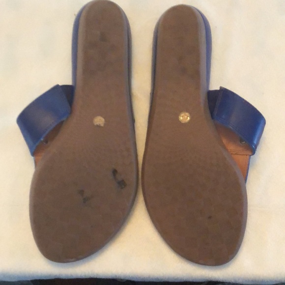 📦 DONATED St. John’s Bay Sandals - Picture 2 of 3
